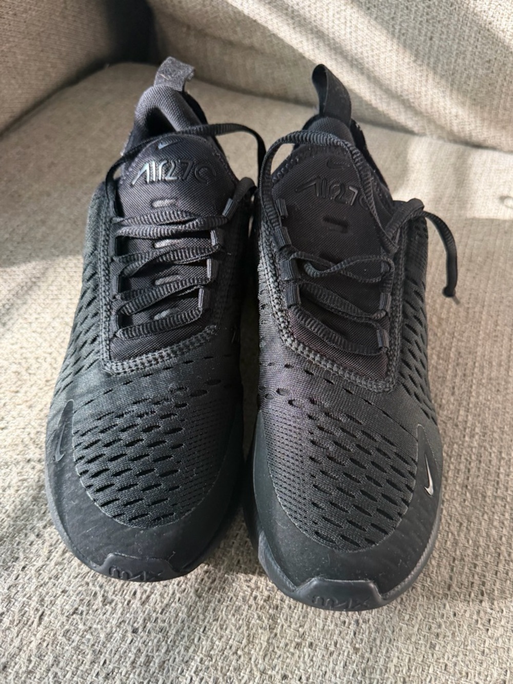 Nike Air Max 270 Triple Black Athletic Shoes - Picture 2 of 6